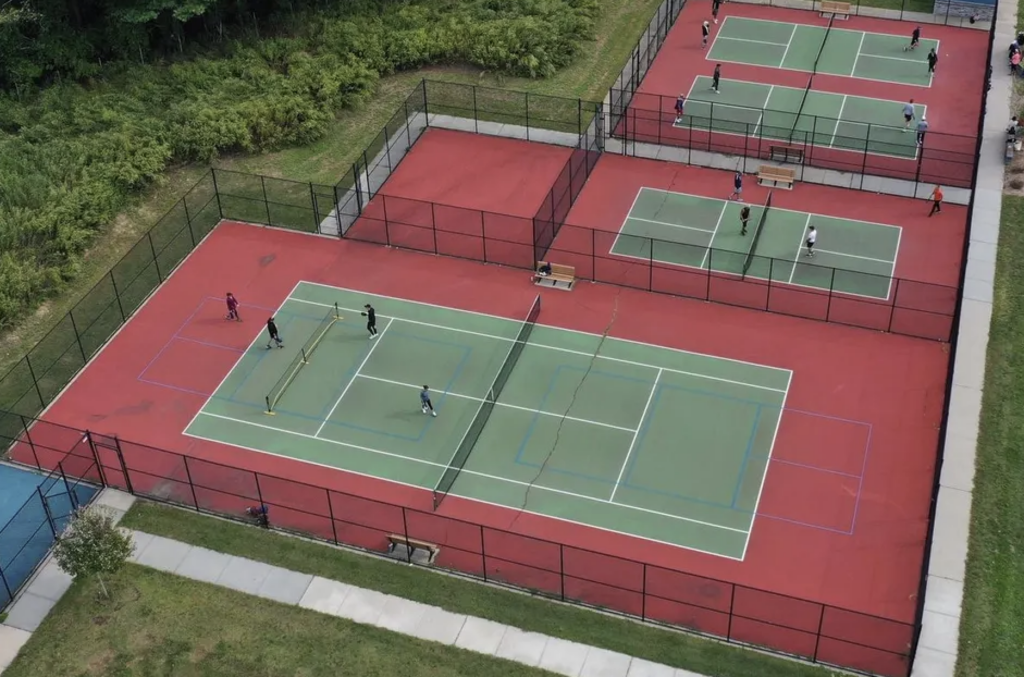Aerial view of outdoor pickleball courts